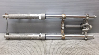Yamaha TZR250 1KT Front Fork 39mm Stem Triple Tree Top Bridge Axle Shaft