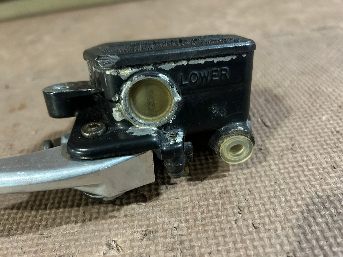 Yamaha V-Max VMAX 1200 VMX1200 1985-2007 Front Brake Master Cylinder OEM