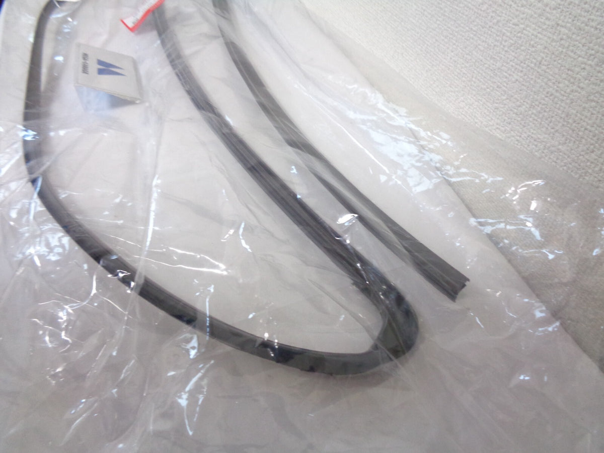 HONDA CIVIC EF9 SIR GENUINE Front Glass Window Molding Windshield OEM JDM