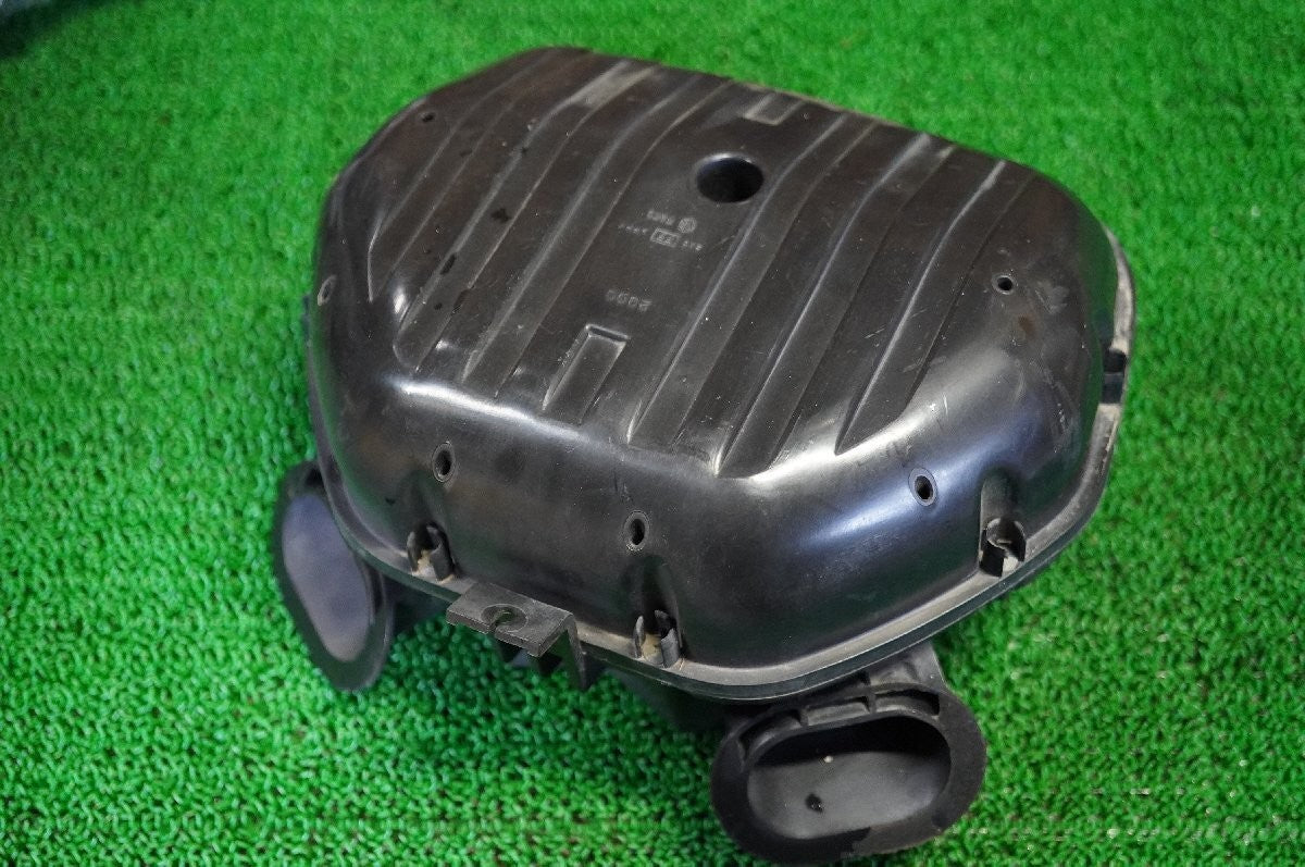 Suzuki GSX-R750 2000-2003 Air Cleaner Box Airbox Genuine OEM