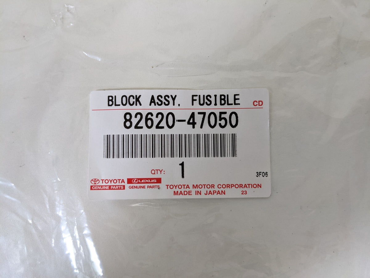 82620-47050 GENUINE TOYOTA 04-09 PRIUS FUSE FUSIBLE LINK BOX OEM NEW