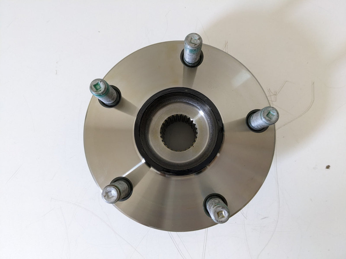 TOYOTA GENUINE PREVIA TCR20 FRONT AXLE HUB & BEARING OEM 43502-28050 90369-43007