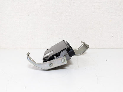 Toyota Voxy Noah Esquire ZRR80 ZRR85 Engine Computer ECU 3ZR-FAE 89661-28F50 OEM