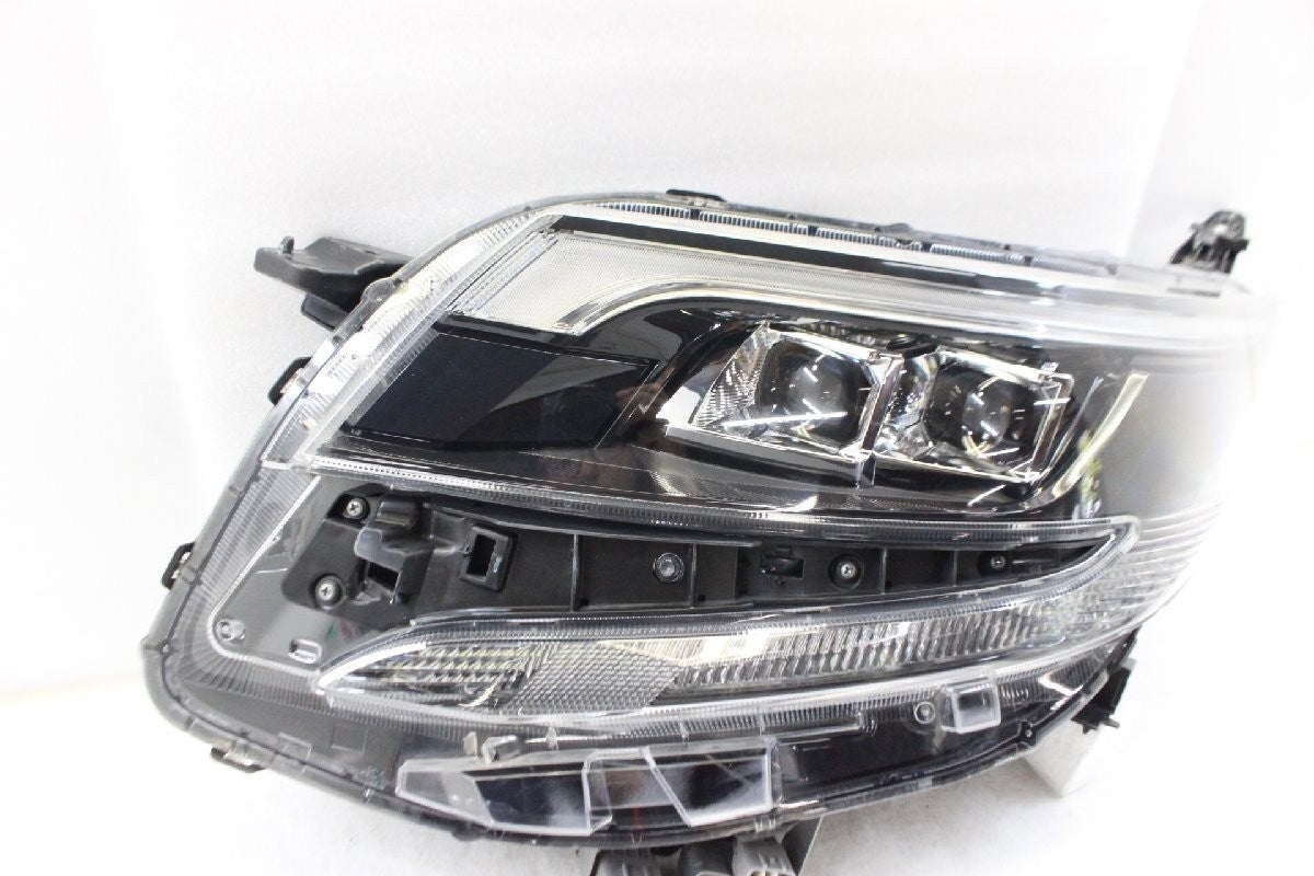 JDM 2017-2021 Toyota Voxy ZRR80G ZRR85G LED Headlight Light Lamp Left OEM