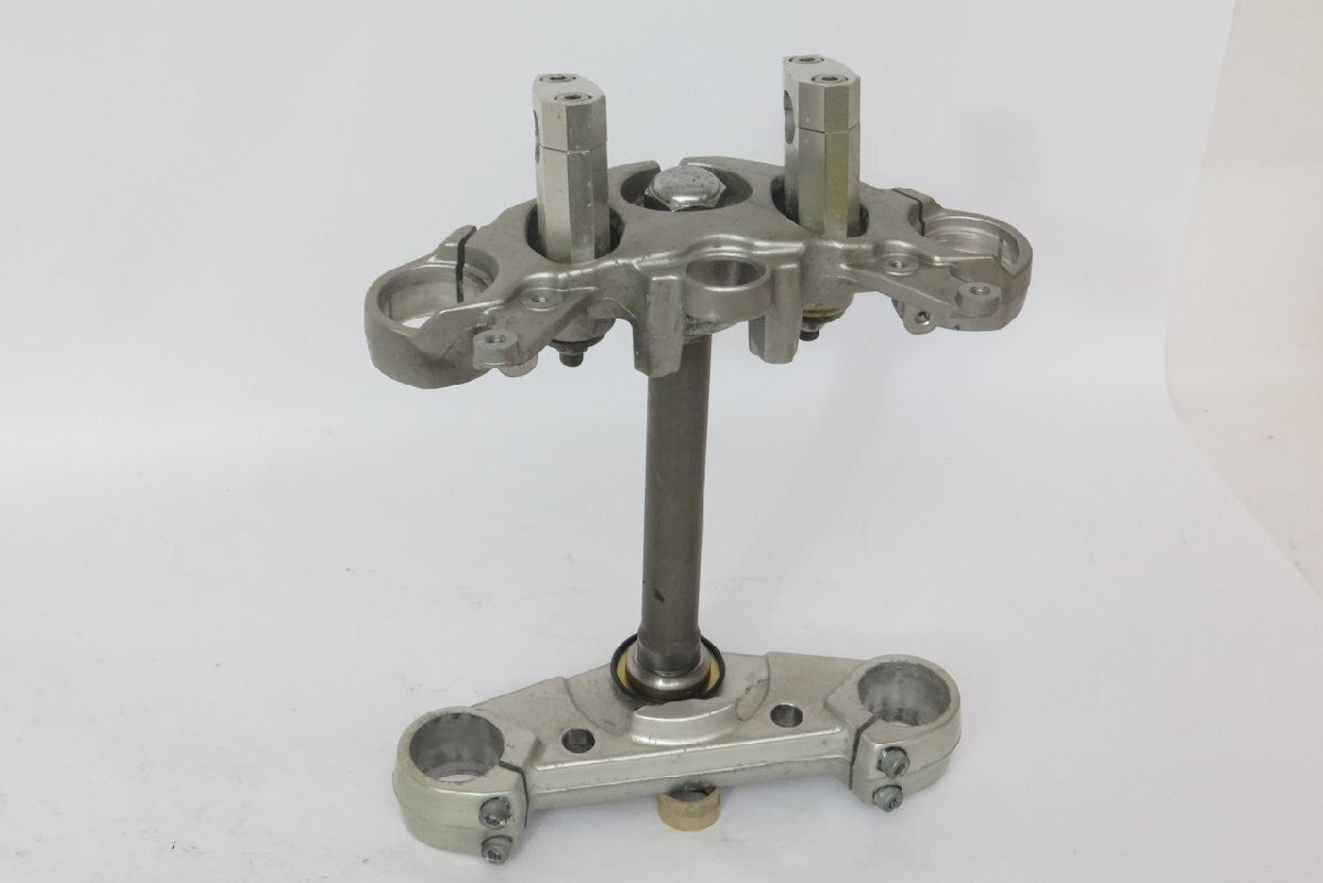 Honda X4 LD SC38 2000-2003 Steering Stem Triple Tree Clamp Genuine OEM