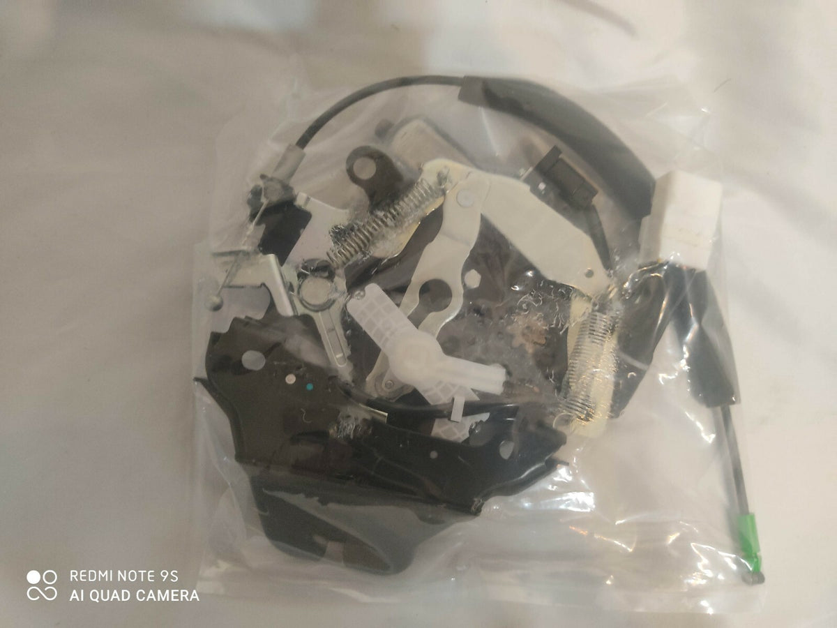 64650-50040 LEXUS OEM Trunk Boot Latch Closing Assembly for LS460L USF46