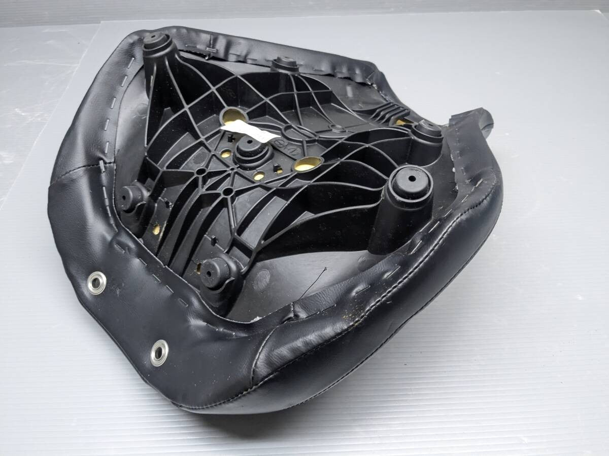 Harley‑Davidson Fat Boy FLFB 1750 Pillion Tandem Seat Front Rear Genuine OEM