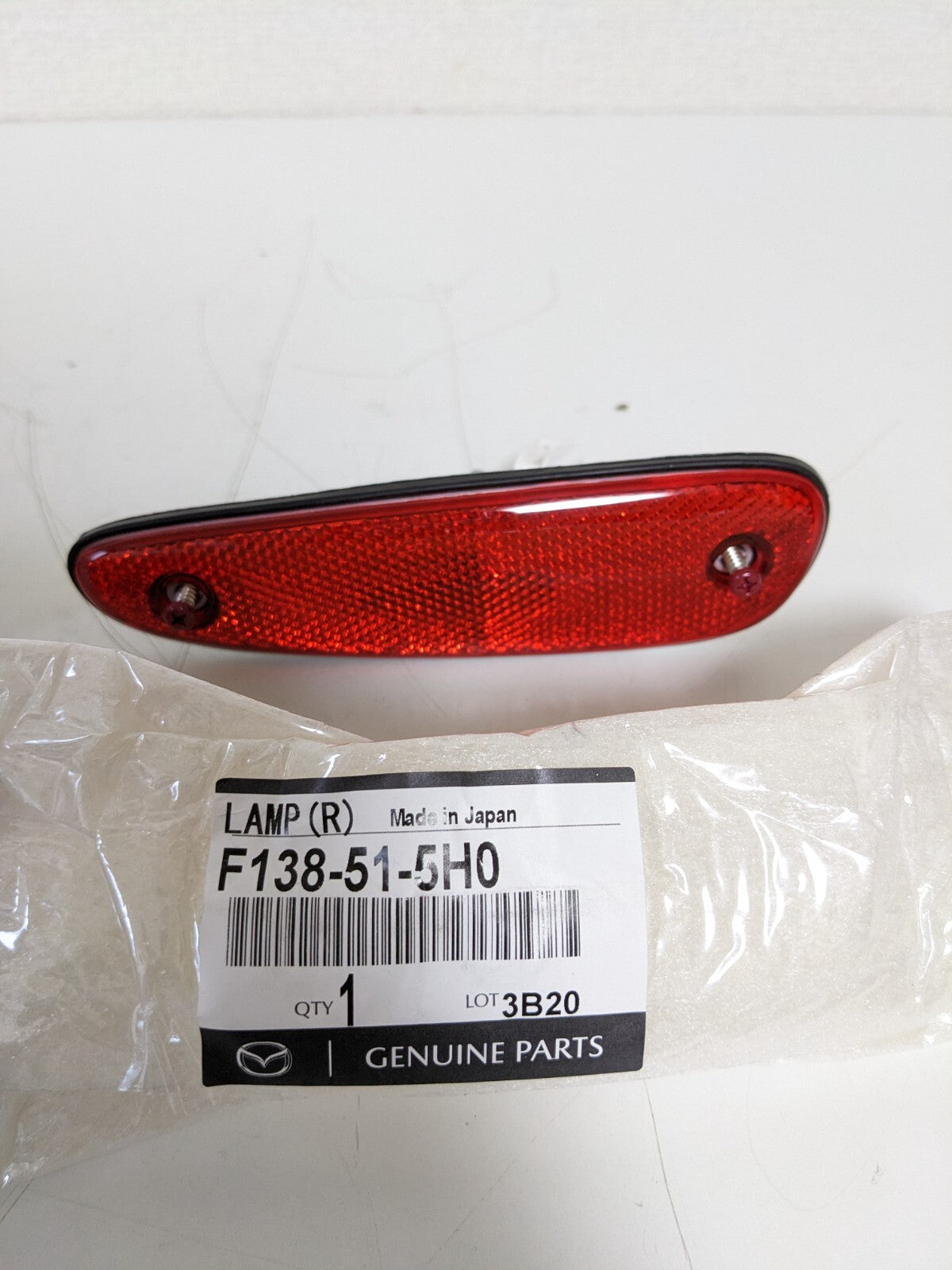 F138-51-5H0 / F138-51-5J0 Genuine Mazda OEM RX-7 FD3S Rear Side Marker Set
