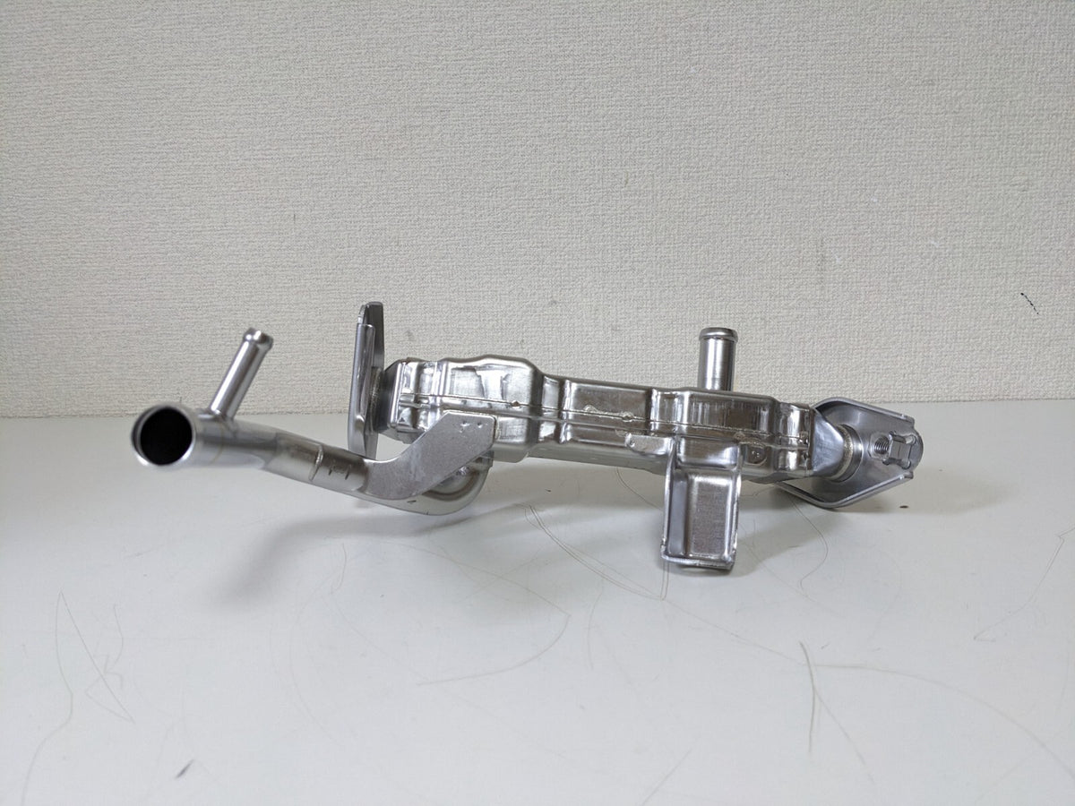 Toyota Lexus Genuine Prius V CT200h 2011-2017 2ZRFXE EGR Pipe OEM 25601-37010