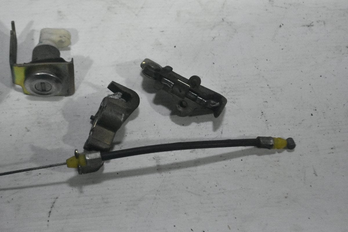 Honda X4 SC38 1997–2003 Main Ignition Key Set Fuel Tank Cap Seat Lock OEM