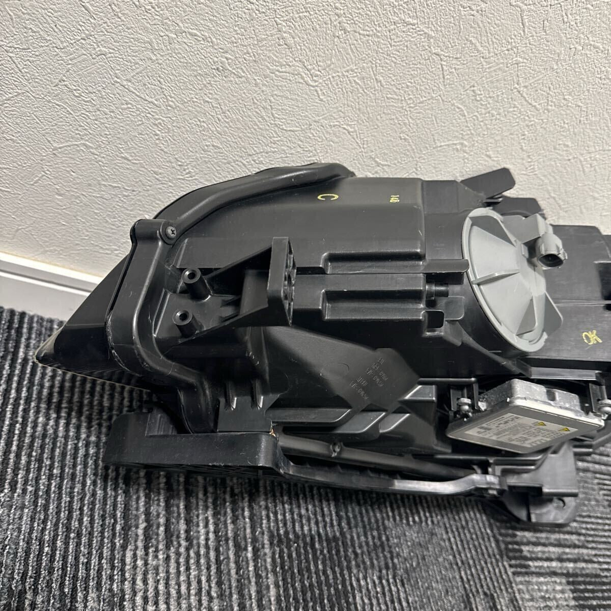 Honda CRZ CR-Z ZF ZF1 ZF2 HID Right Headlight KOITO 100-22010 OEM Genuine JDM