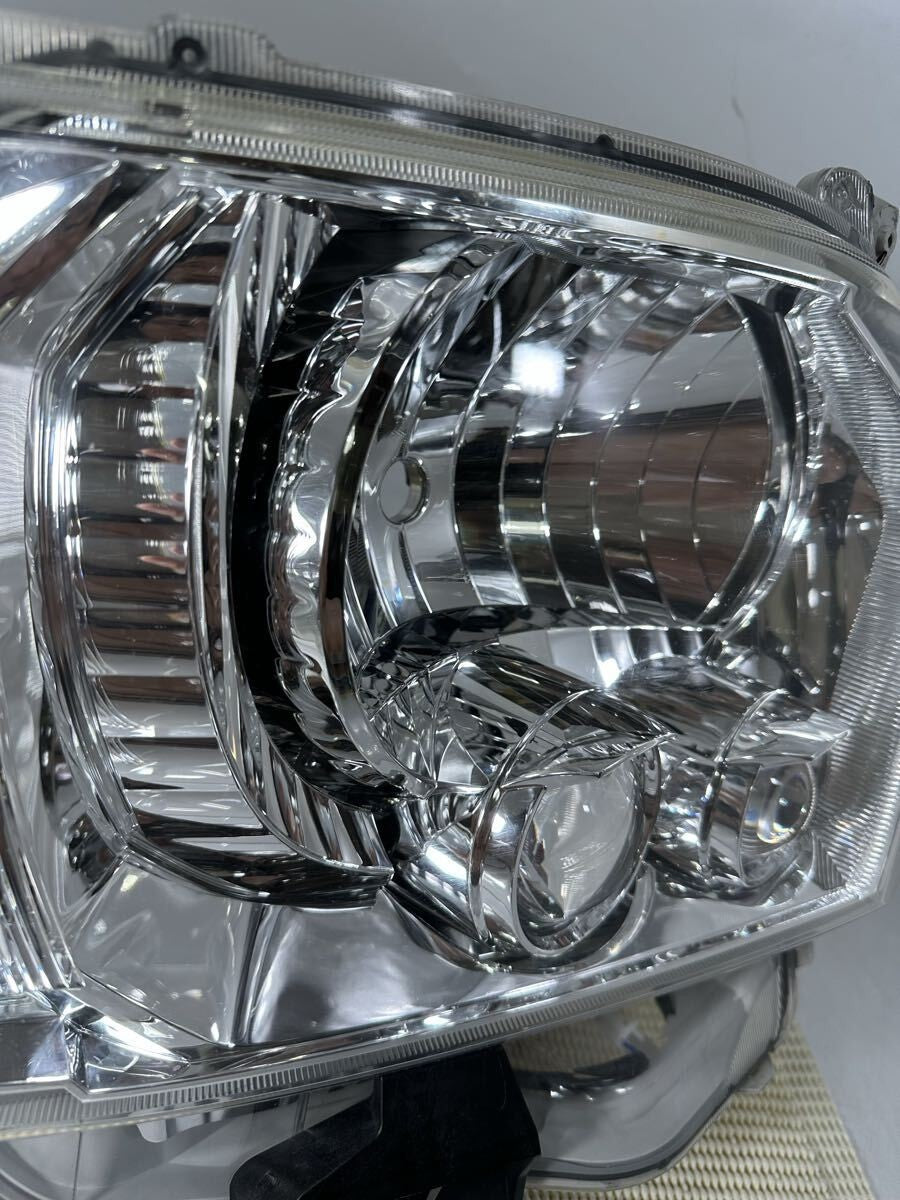 Toyota HiAce TRH KDH GDH 200 Series Right LED Headlight KOITO 26-137 OEM 2013-