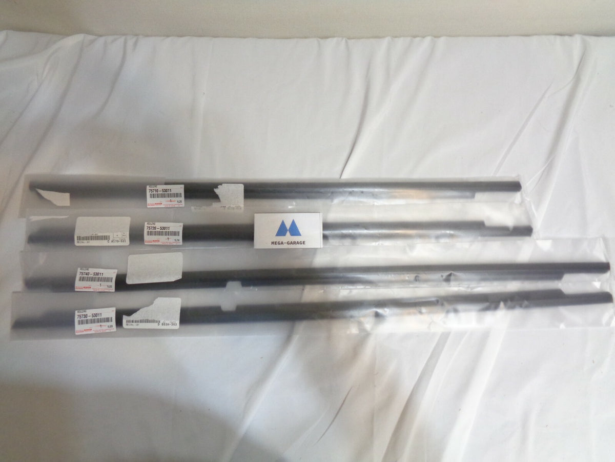 Lexus Toyota Genuine 2001-05 IS300 Door Belt Moulding Front Rear LH RH Set of 4