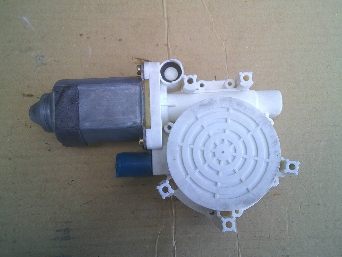 MINI R50 R52 R53 RA16 2001-2006 Right Power Window Motor 6955875 Genuine OEM