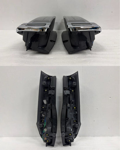 Toyota Voxy Noah Esquire ZRR80 ZWR80 2014–2017 Tail Light Lamp JDM OEM Genuine