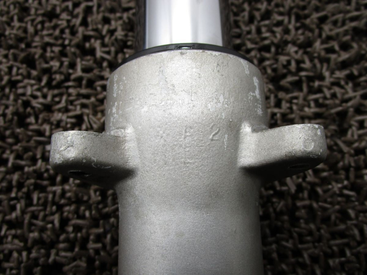 Suzuki GSF750 GR7EA Front Fork 41mm
