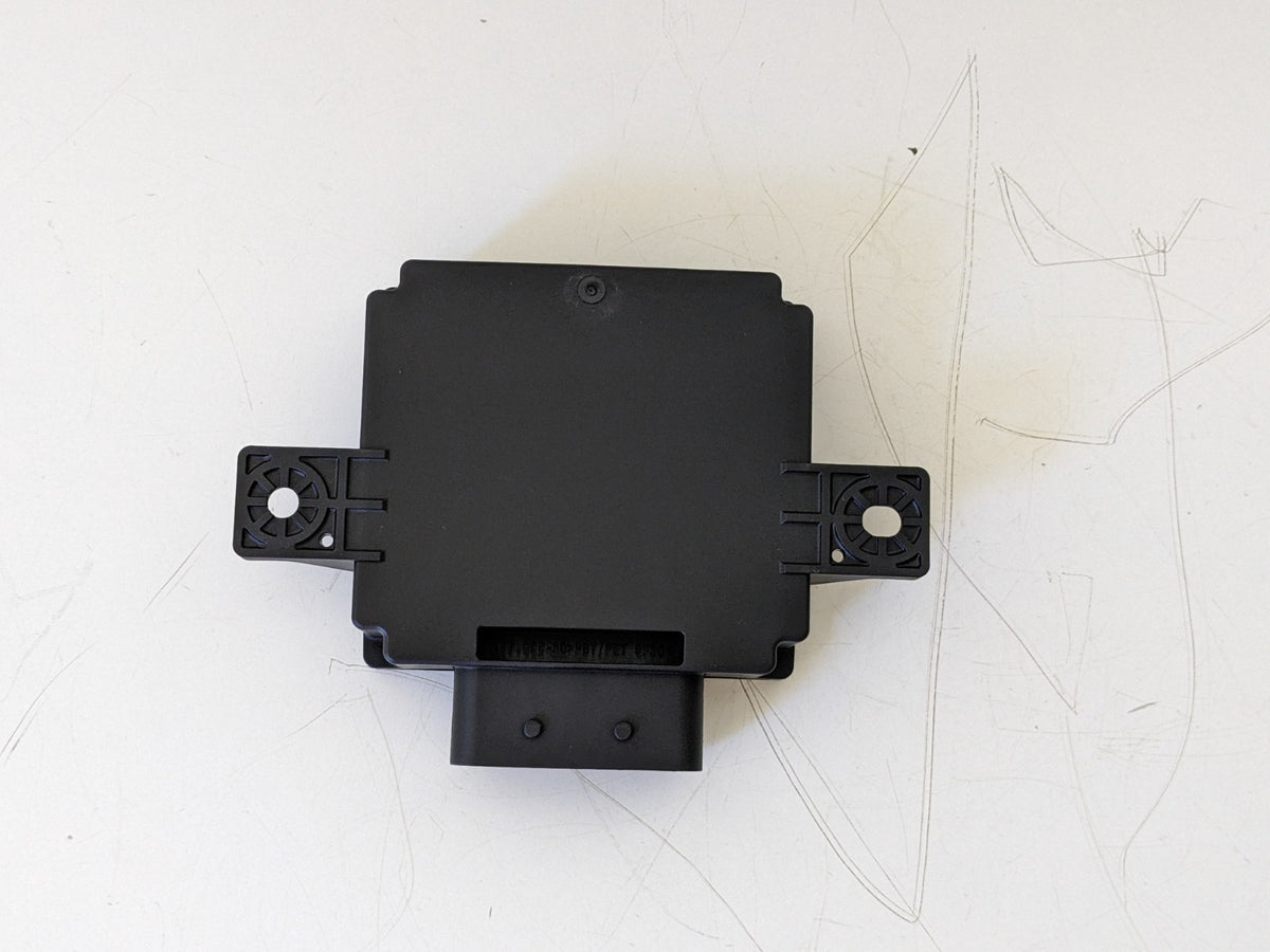 P5E1-18-572 MAZDA CX-5 Genuine Control Unit DC Converter