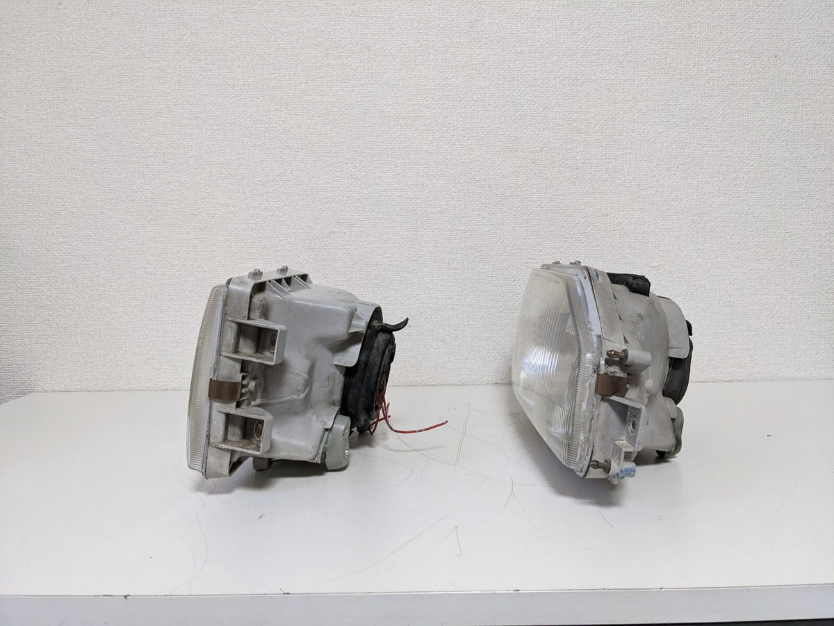 Honda Acty Truck HA4 HH3 HA3 HH4 Headlight left and right Set