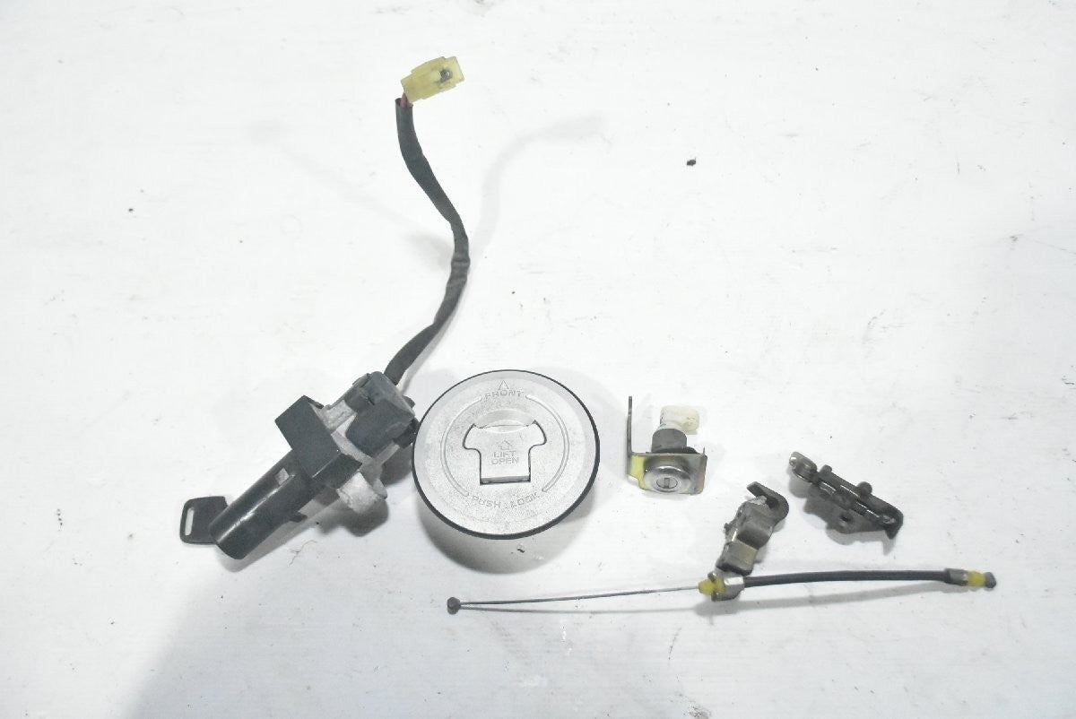 Honda X4 SC38 1997–2003 Main Ignition Key Set Fuel Tank Cap Seat Lock OEM
