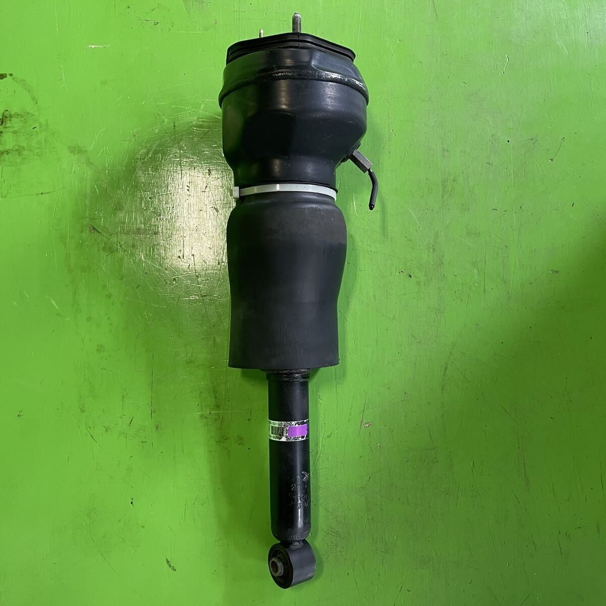 Lexus LS400 Toyota Celsior UCF20 21 Left Rear Air Suspension Shock 48090-50100