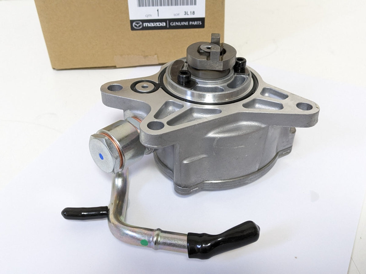SH15-18-G00A Mazda Genuine Vacuum Pump - Mazda6 GJ CX-5 3 2.2 Diesel SKYACTIV