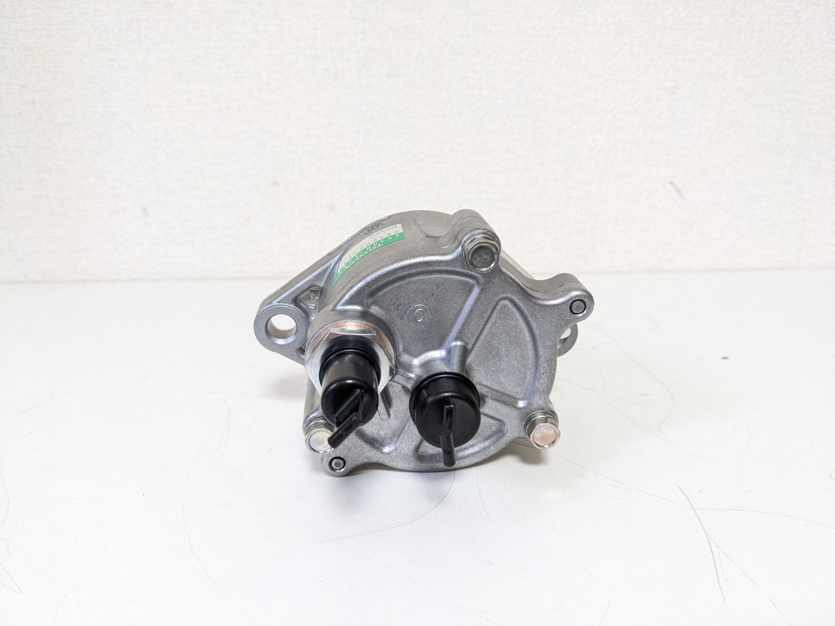 Toyota Lexus Genuine OEM LAND CRUISER / Prado Vacuum Pump ASSY 29300-17010