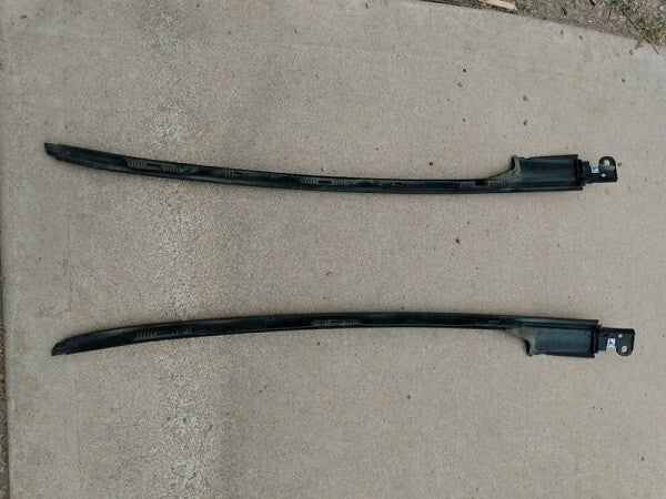 Honda 02-06 CR-V LH RH Front Windshield Side Molding Garnish Pillar Trim Genuine