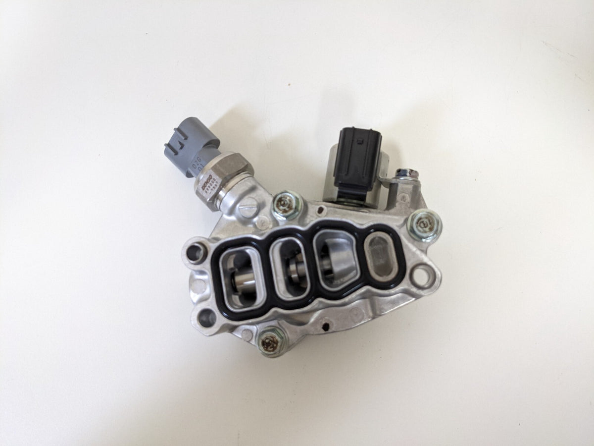 15810-RKB-J01 NIB GENUINE HONDA VTEC SOLENOID SPOOL VALVE Assembly W/ GASKET