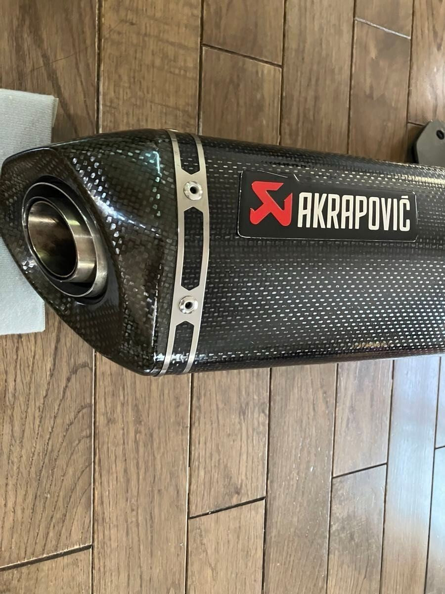 AKRAPOVIC Slip-On Muffler Carbon for Kawasaki Ninja 1000sx
