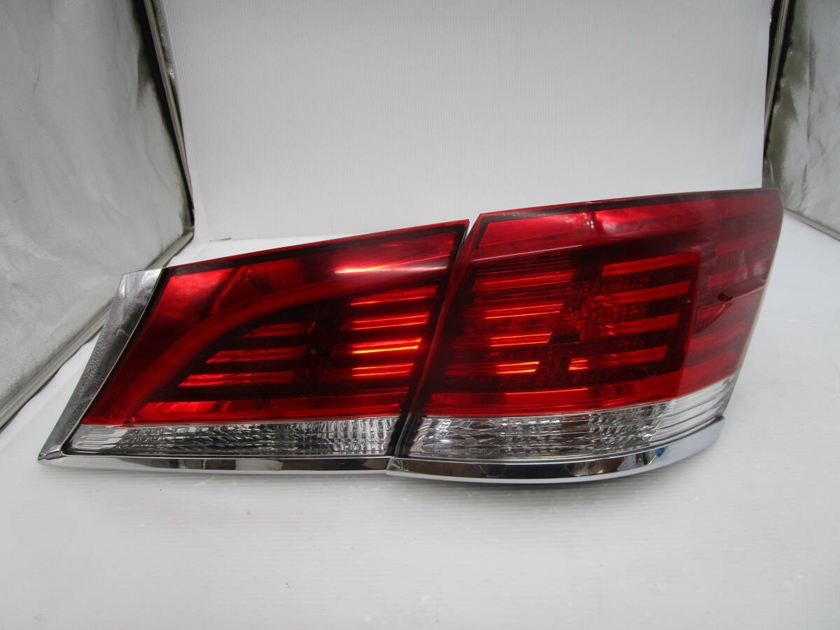 Toyota Crown Royal AWS210 GRS210 2015-2018 Right Tail Lights LED Rear Lamps OEM