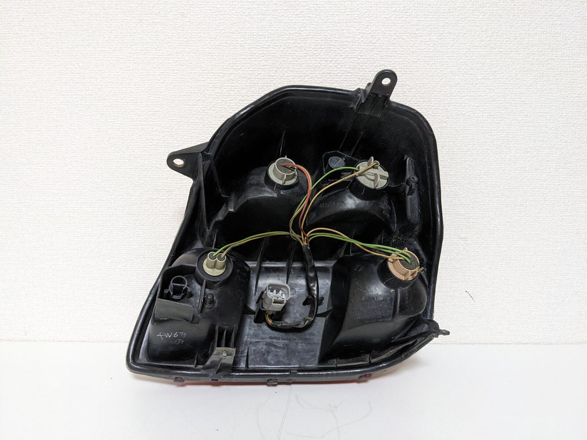 TOYOTA MR-S ZZW30 Left TAIL LIGHTS REAR LAMPS TAILLIGHT