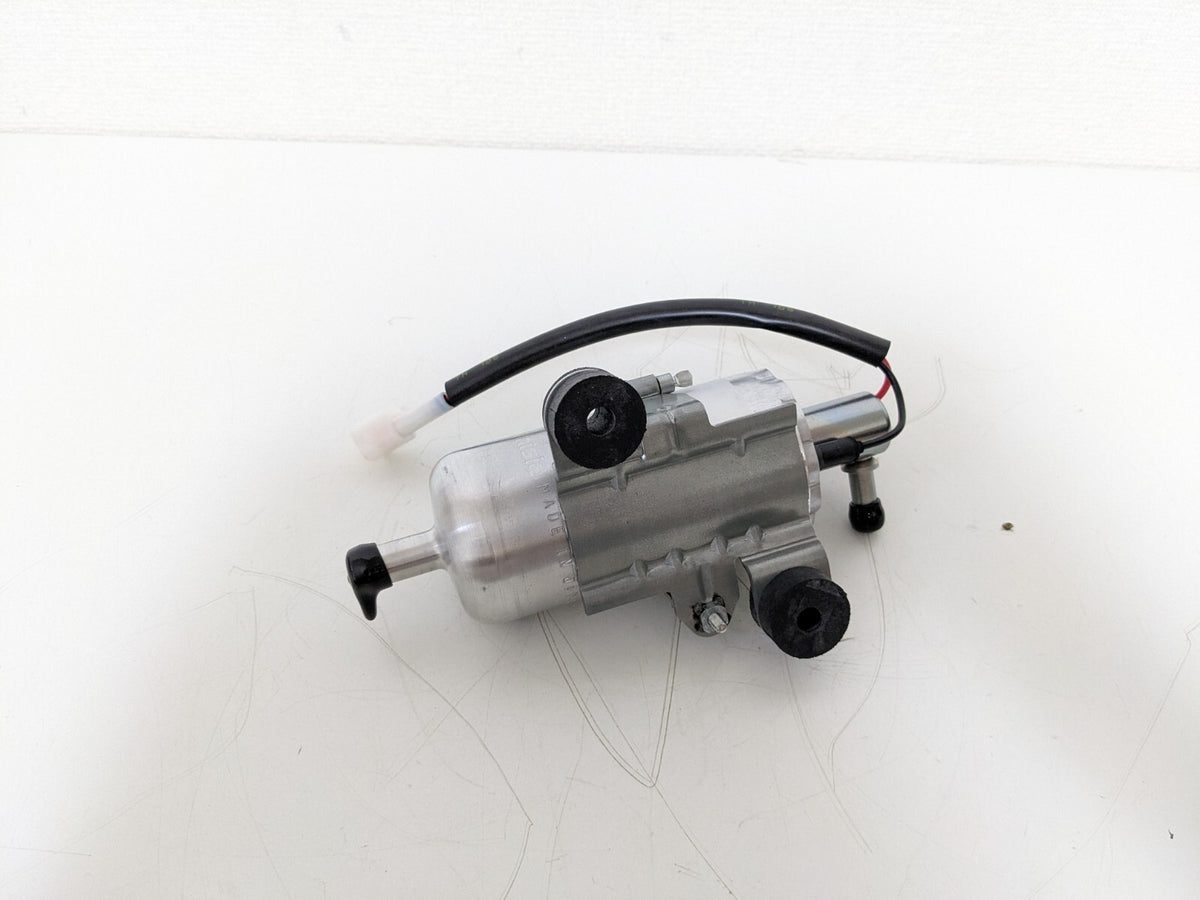 SUBARU GENUINE OEM FUEL PUMP ASSY SAMBAR VAN TRUCK TT1 TT2 TV1 TV2 42021TC060