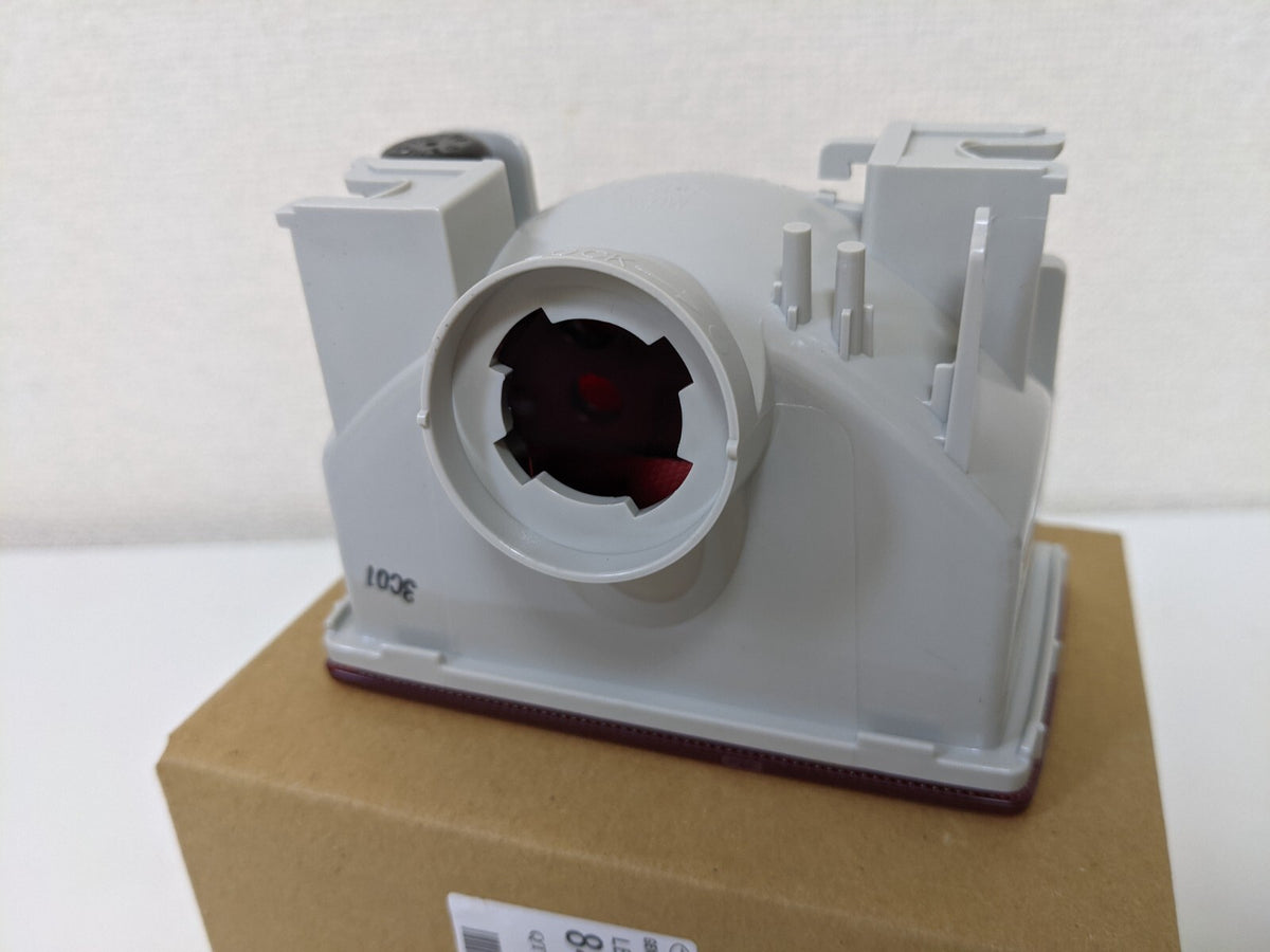 84913FG420 SUBARU LENS&BODY COMPL GENUINE