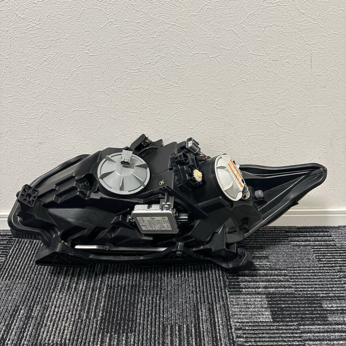 Honda CRZ CR-Z ZF ZF1 ZF2 HID Right Headlight KOITO 100-22010 OEM Genuine JDM