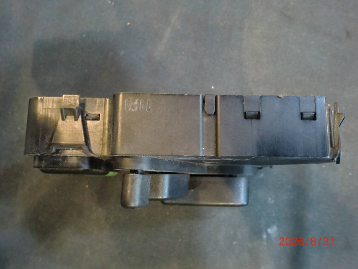 Mercedez W210 W208 CLK430 CLK320 Seat Control Switch Unit 2108209110 OEM 99-02