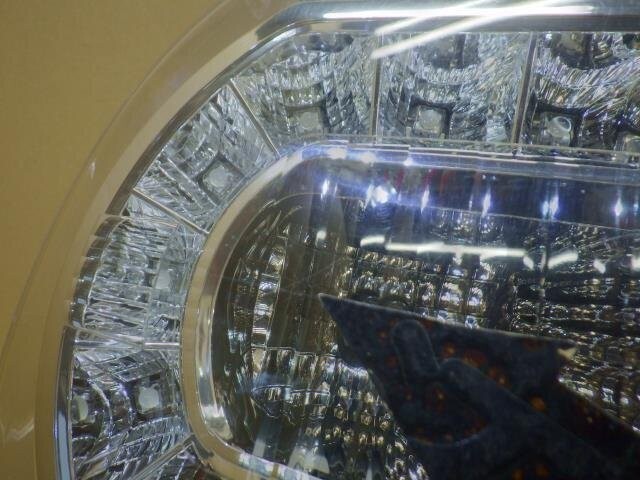 Toyota Noah Voxy 70 ZRR70 ZRR75 2010-2014 Tail Lights Rear Lamp JDM OEM Genuine