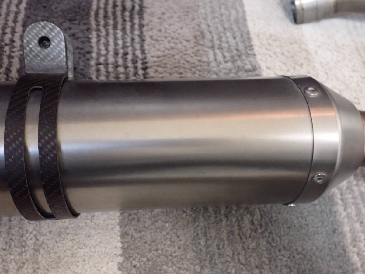 AKRAPOVIC Titanium Slip-On Muffler for YAMAHA YZF-R1 YZFR1 04-06
