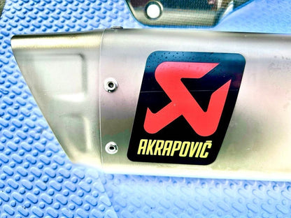 AKRAPOVIC Slip-on Titanium Muffler for Yamaha MT-10 17-20 RN50J