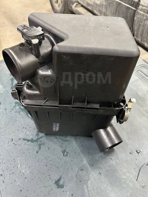 17700-37241 TOYOTA Genuine LAND CRUISER Air Cleaner Assy
