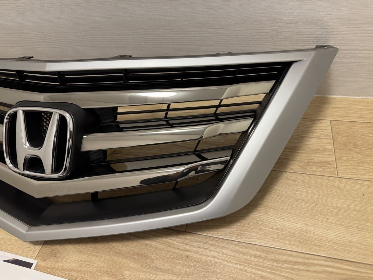 Honda LEGEND KB2 Acura RL Front Grille GENUINE OEM JDM