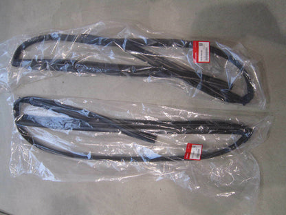 HONDA EK Civic 2dr 3dr L＆R SET Door Runchannel Weatherstrip 96-00  Genuine OEM