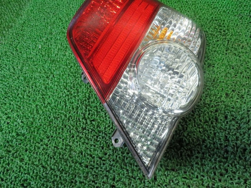 Subaru Impreza GGA GG2 GG3 Right Taillight Mitsuba VC02-009 84201FE300 JDM OEM