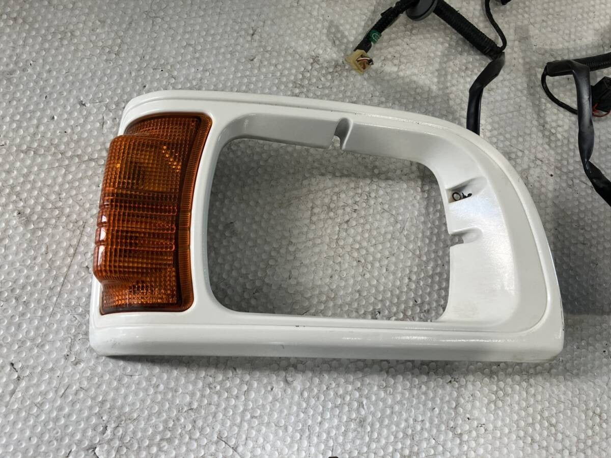 Mitsubishi Minicab U41T U42T 1994-1999 Headlight Lamp Genuine OEM JDM