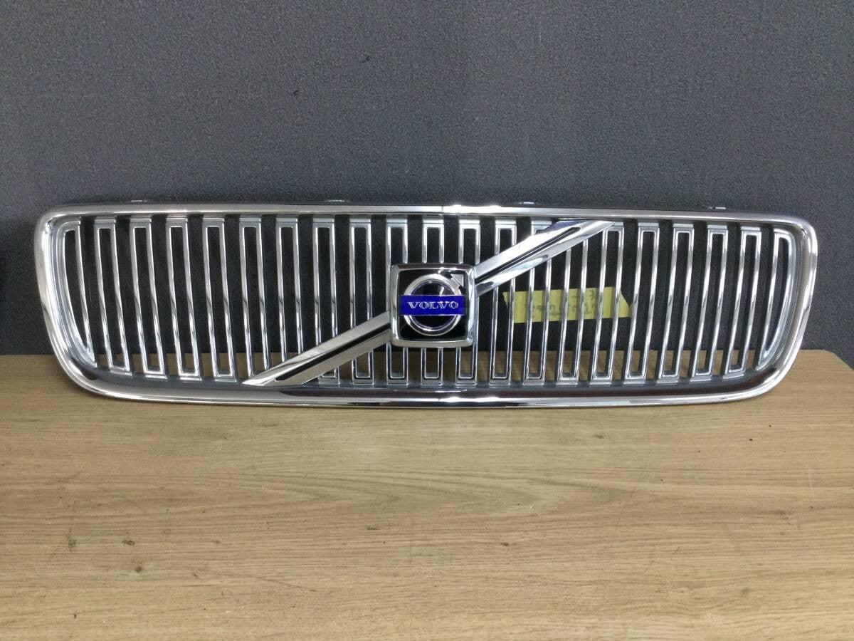Volvo V70R 1996-2007 Front Grille 08693346 Genuine OEM
