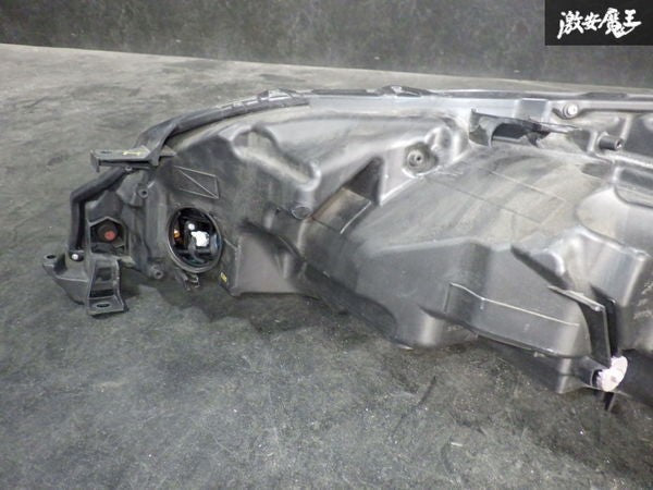 Toyota Harrier 60 ZSU ASU 60W 65W AVU65W 2017-2020 Right LED Headlight OEM JDM