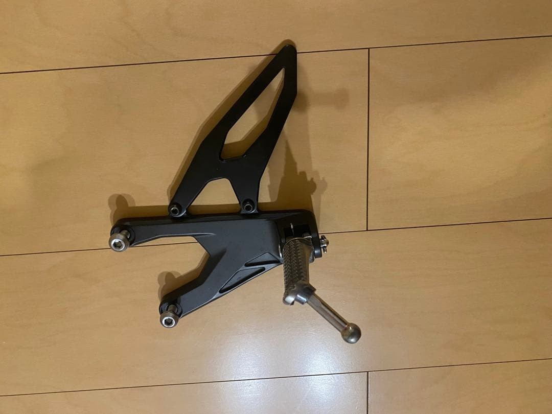 Yamaha YZF-R1 2018 Footpeg Bracket Set Genuine OEM
