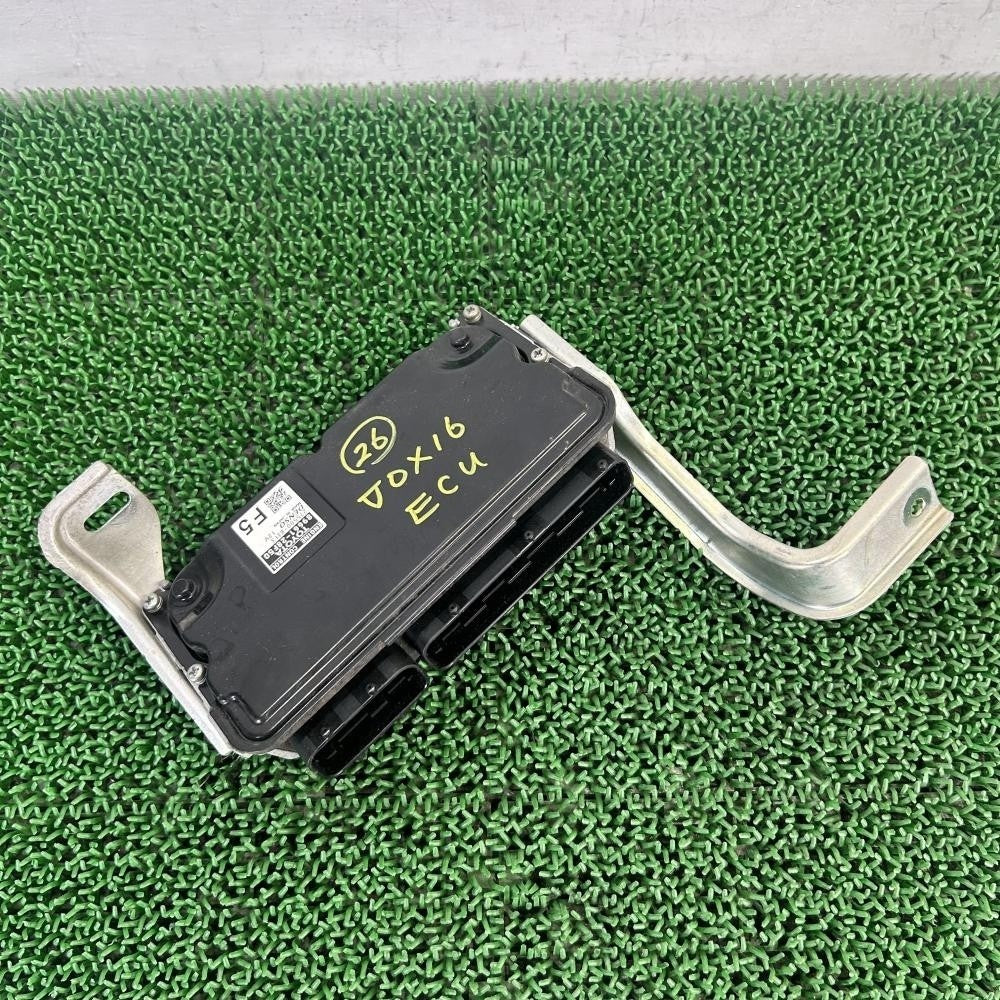 Toyota Voxy Noah Esquire ZRR80 ZRR85 Engine Computer ECU 3ZR-FAE 89661-28F50 OEM