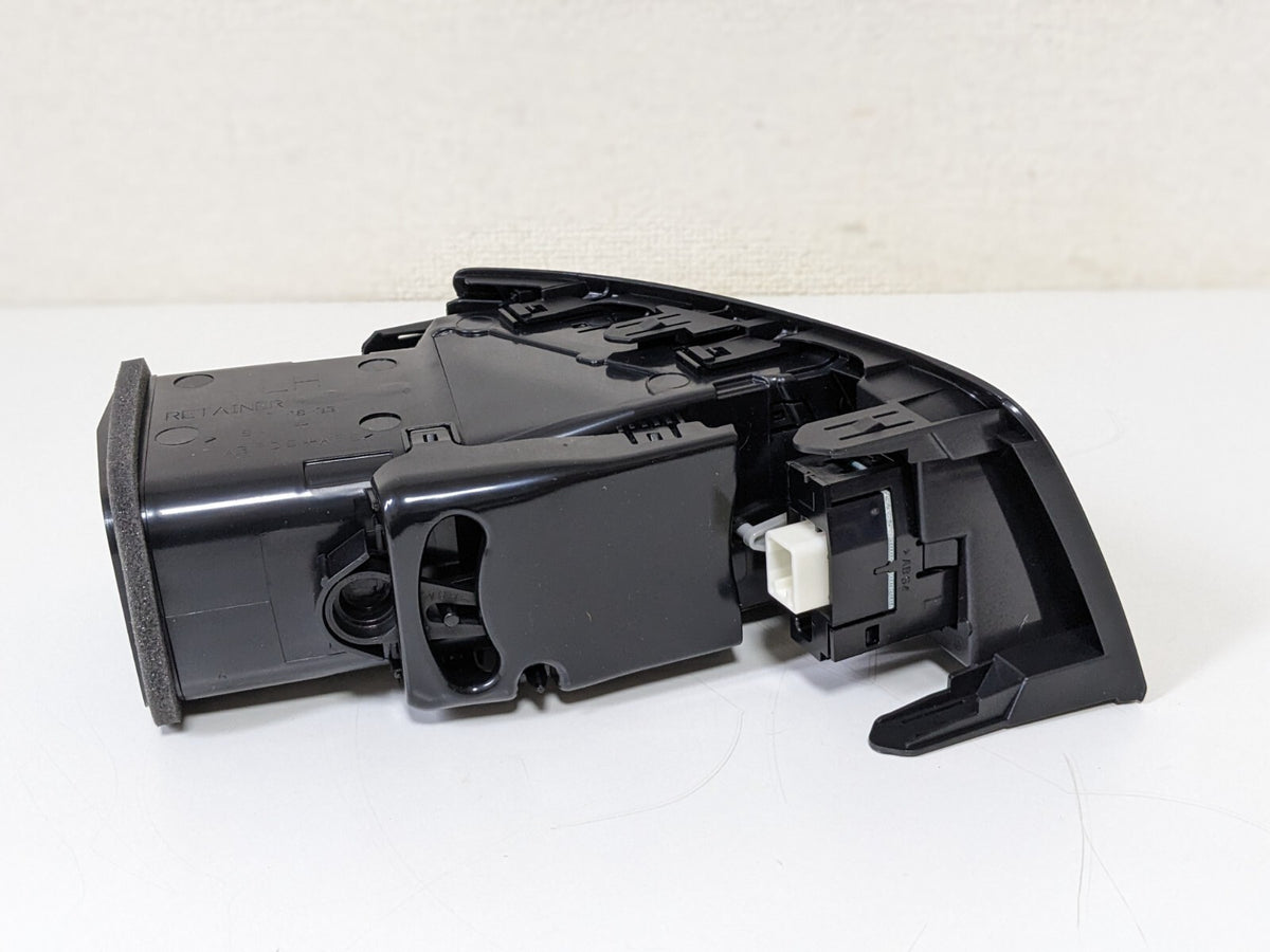 55670-60190 TOYOTA Genuine LANDCRUISER Instrument Panel Register AC Heater