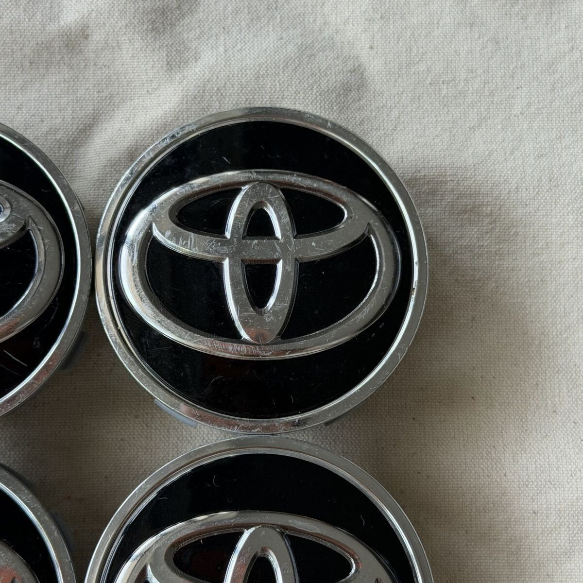 Toyota Wheel Center Cap 62mm Black Harrier Alphard Voxy Noah Genuine OEM JDM