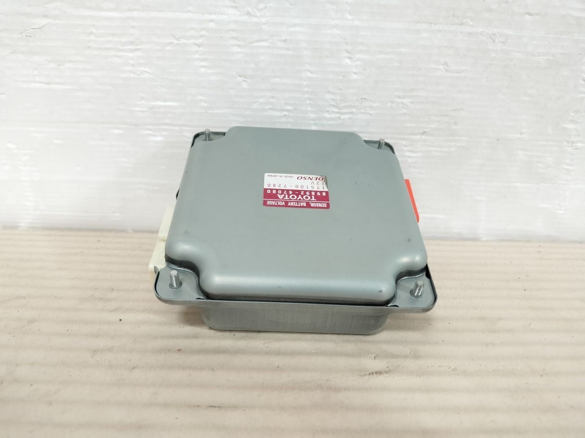Toyota Prius XW30 ZVW30 Lexus CT200h 2009-2015 Voltage Sensor 89892-47020 OEM